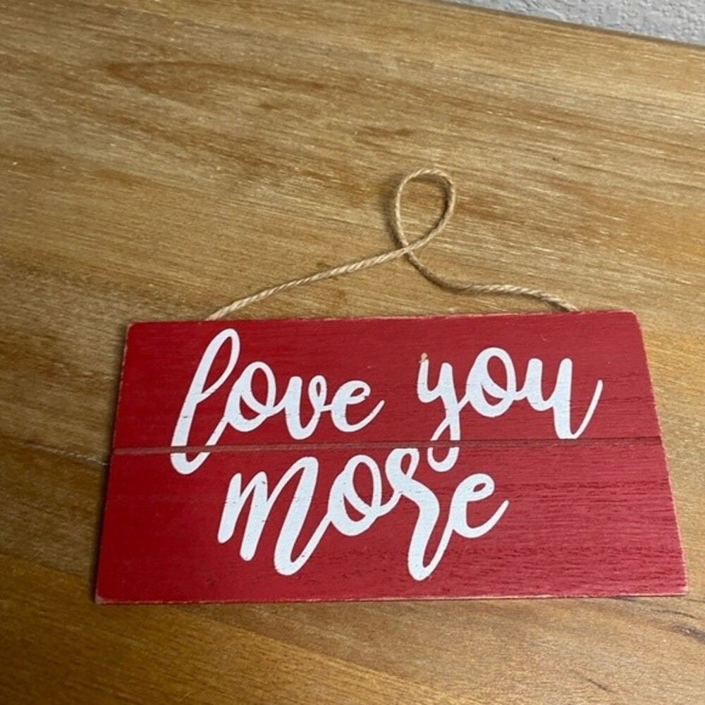 Valentine’s Day Bundle of 3 Rustic love signs Wall decor - Picture 6 of 7
